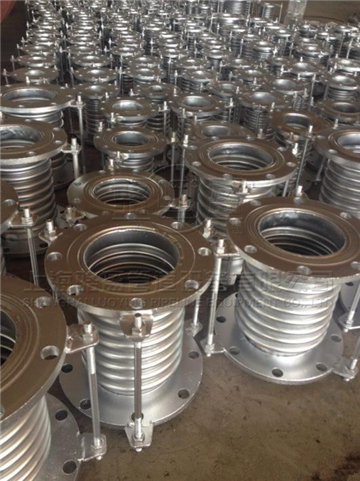 特殊管道中的<a href=http://m.0914123.com target=_blank class=infotextkey>波紋補償器</a> 特殊管道中的波紋補償器